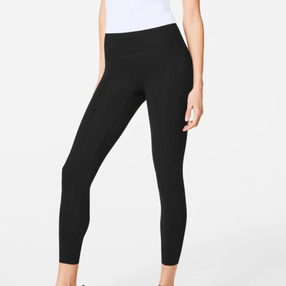 Spanx Booty Boost Active 7/8 Leggings High Waisted Very Black Size 1X New - Picture 1 of 2